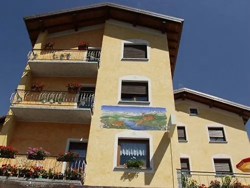 Albergo Eden Ponte Di Legno 2*,